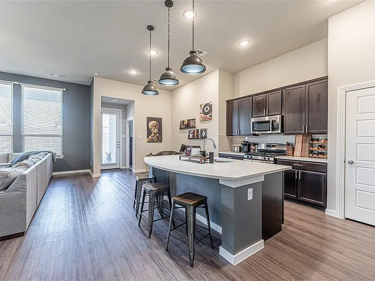 1593 Kessler Dr — Photo 13