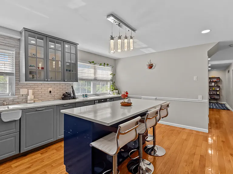 1528 Woodroyal East Dr — Photo 13