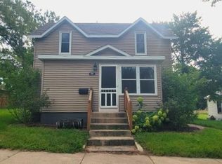 1535 4th Ave, Windom, MN 56101