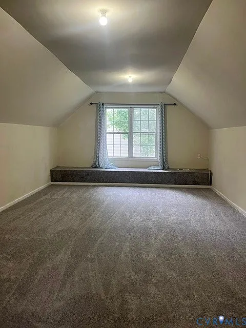 5 bed, 2.5 bath, 2182 sqft, $3,000 — Photo 4