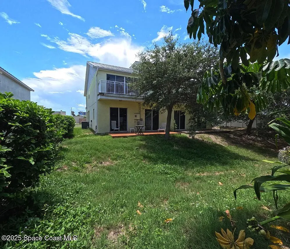 3 bed, 2.5 bath, 1925 sqft, $3,000 — Photo 3