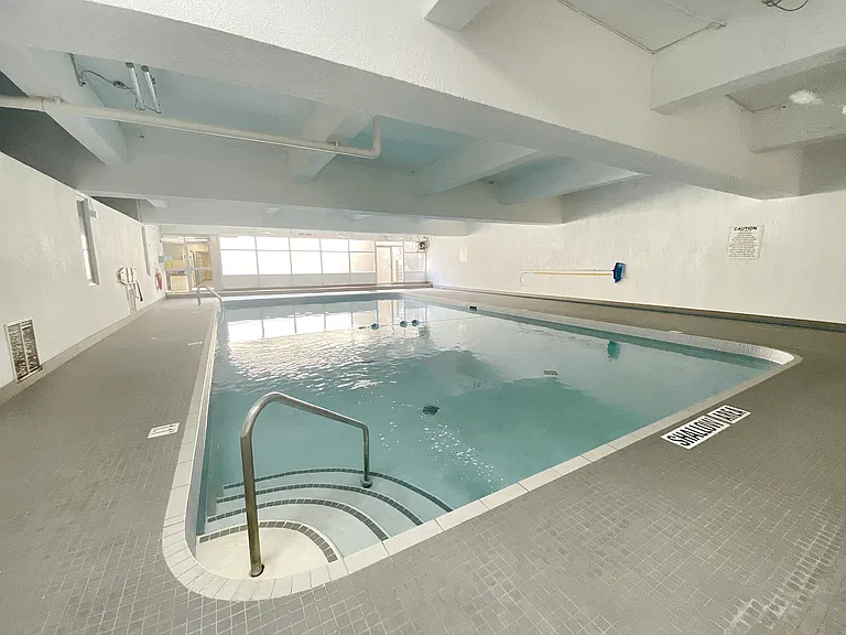 10 Carabob Ct — Photo 16