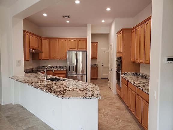 4th image of 12904 W La Vina Dr