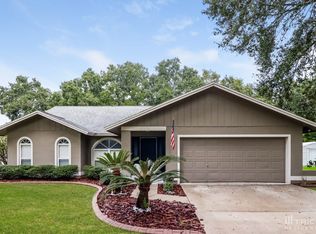 1310 Mendonsa Rd, Plant City, FL 33563