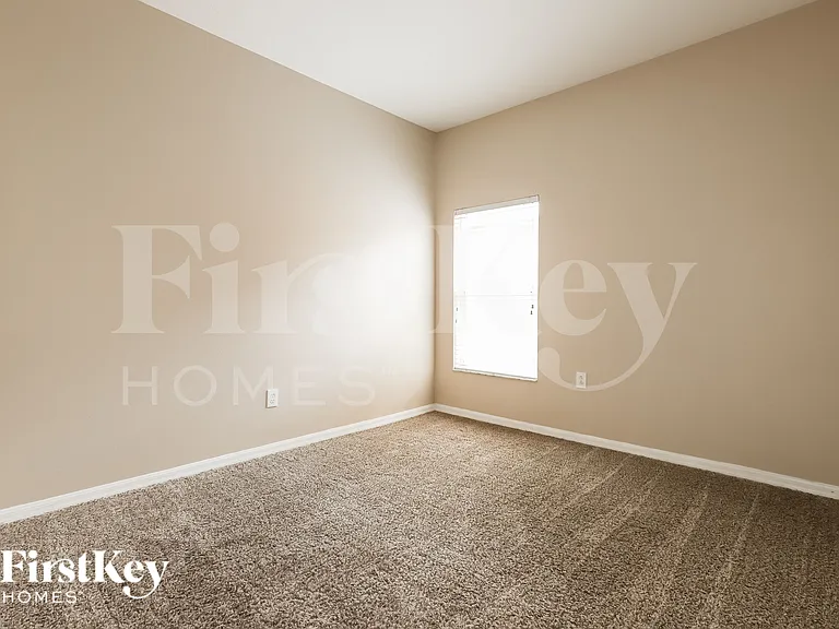 734 Star Pointe Dr — Photo 11