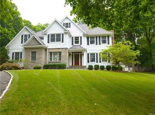 146 Tanton Hill Rd, Ridgefield, CT 06877