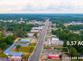 912 S Pierce St, Alma, GA 31510