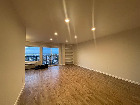 3rd image of 235 Park Ave #656
