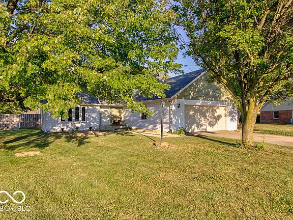 2nd image of 1613 Valley Brook Dr