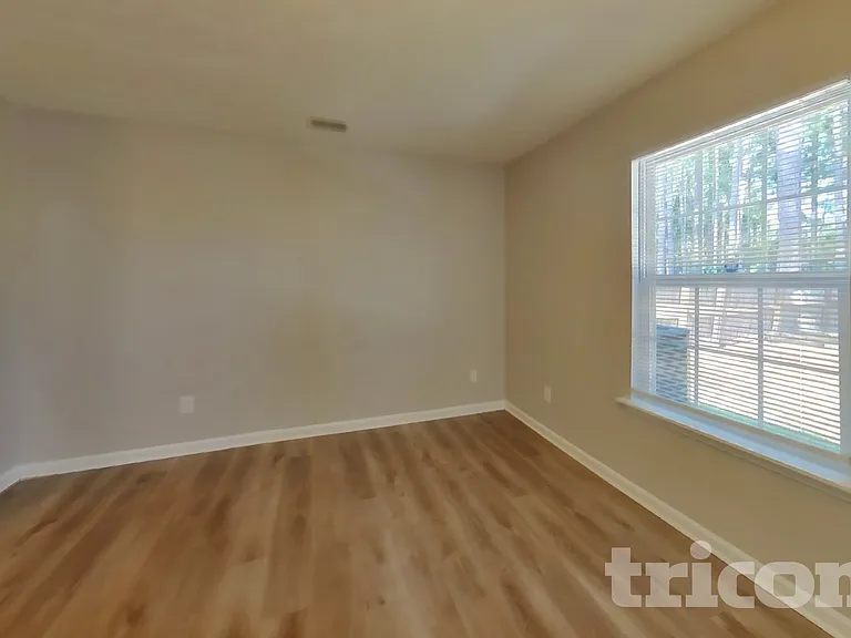 121 Rabon Springs Rd — Photo 4