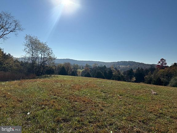 4th image of 18 Siler Rd