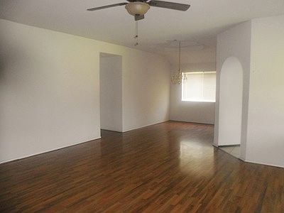 5th image of 5701 Montrose Dr