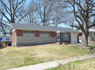 243 S Dellwood Dr, Saint Louis, MO 63135