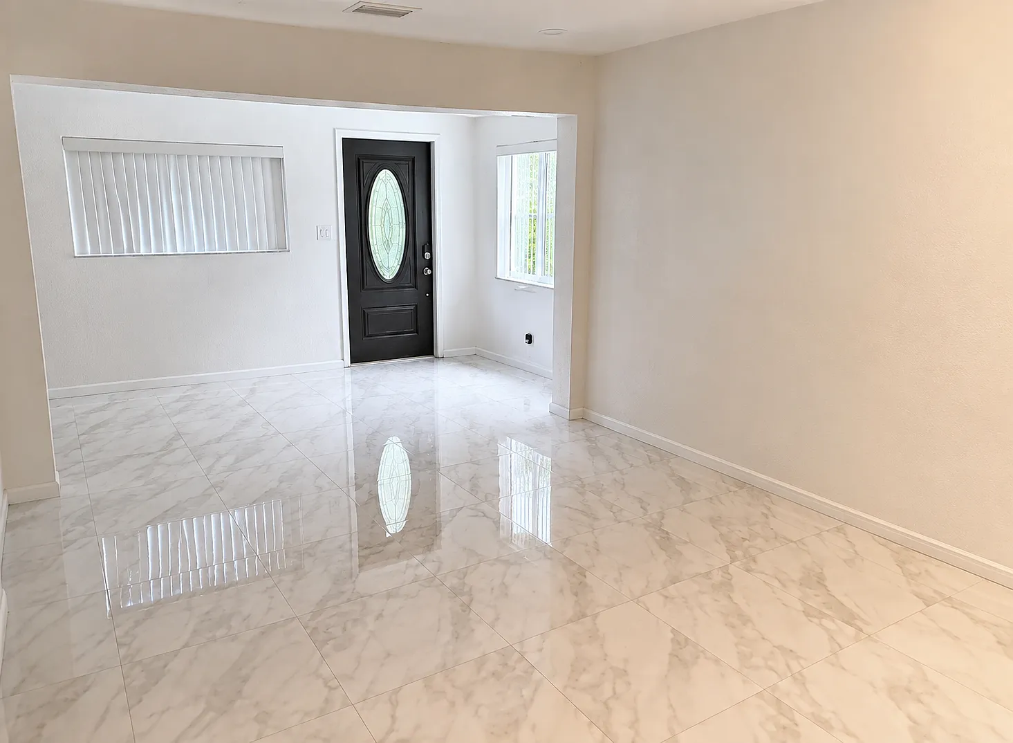 2 bed, 763 sqft, $3,000 — Photo 4
