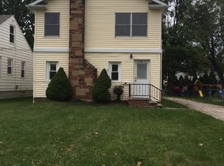 1338 Sunset Rd, Mayfield Heights, OH 44124