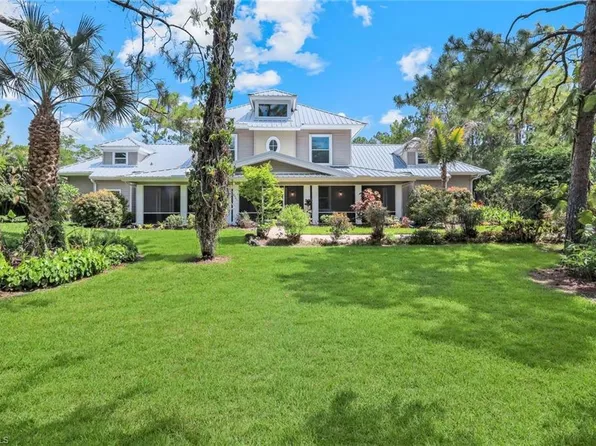 2661 Golden Gate BLVD W, NAPLES, FL 34120