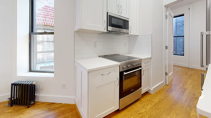 Rented by Bond New York | media 15