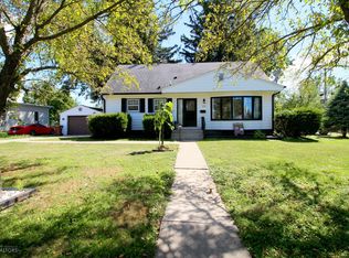 1518 10th Ave, Grinnell, IA 50112