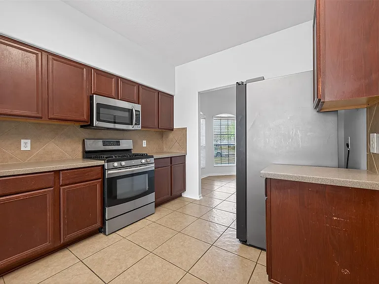 29426 Winton Wood Way — Photo 8