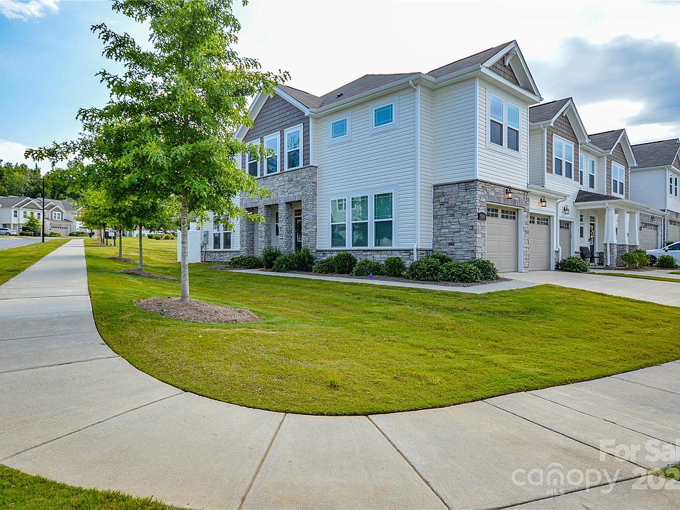 1st image of 15609 Little Bluestem St