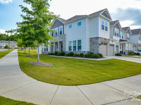 15609 Little Bluestem St, Charlotte, NC 28278