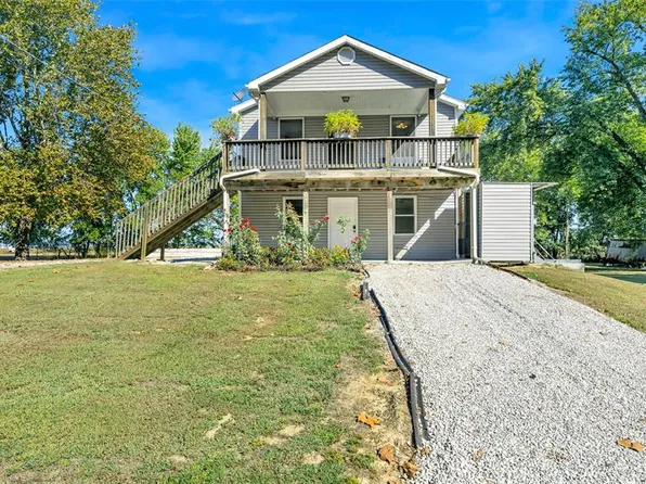 201 Saint Louis St, West Alton, MO 63386