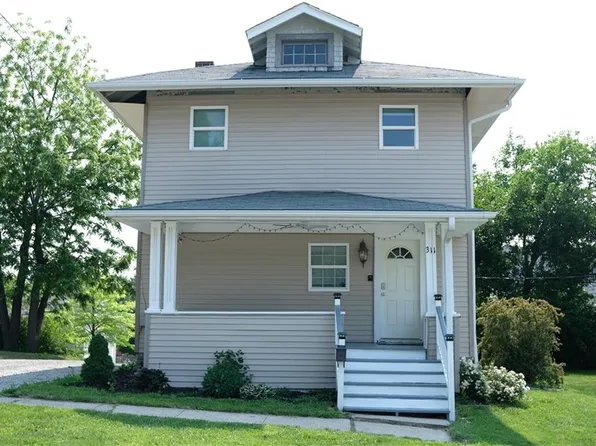 311 N Dewey St, Maryville, MO 64468