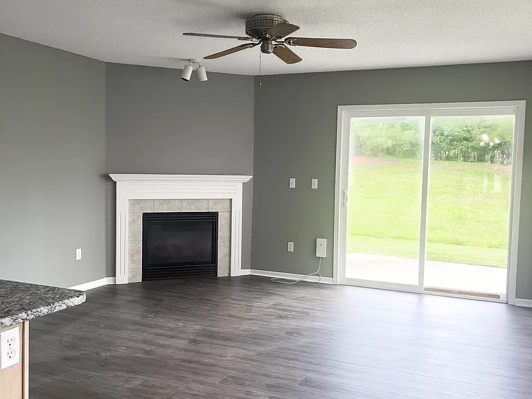8151 N Lawn Ave — Photo 5