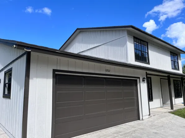 8760 Lyndall Ln, West Palm Beach, FL 33403