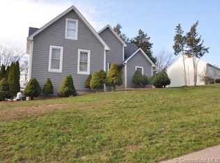 1 Bella Vista Dr, Rocky Hill, CT 06067