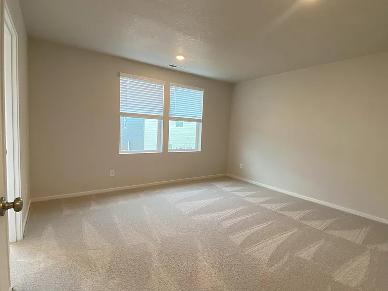 4813 Milo Ave NE — Photo 22