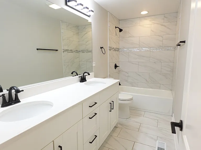 111 W Green Meadows Blvd — Photo 16