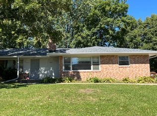 5822 Dafred Dr #1, Rockford, IL 61107
