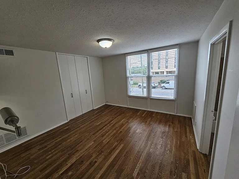 Bedroom with Full Bathroom