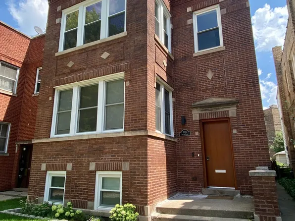 3027 N Davlin Ct #2, Chicago, IL 60618