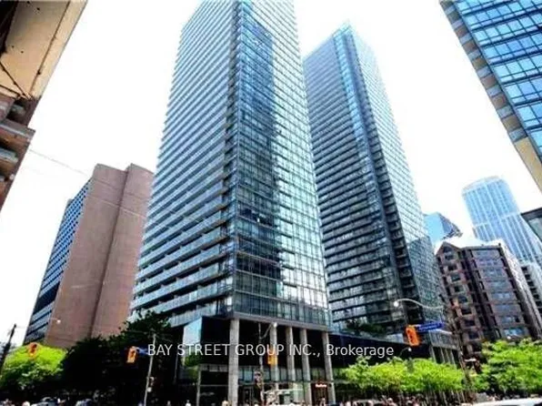37 Grosvenor St #605, Toronto, ON M4Y 3G5