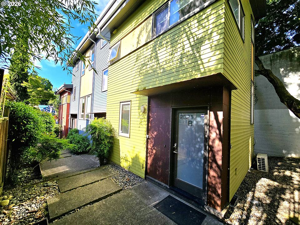 1st image of 2321 SE Belmont St
