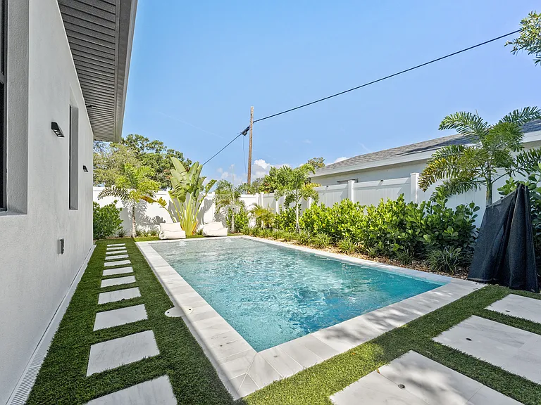3701 W Leila Ave — Photo 8