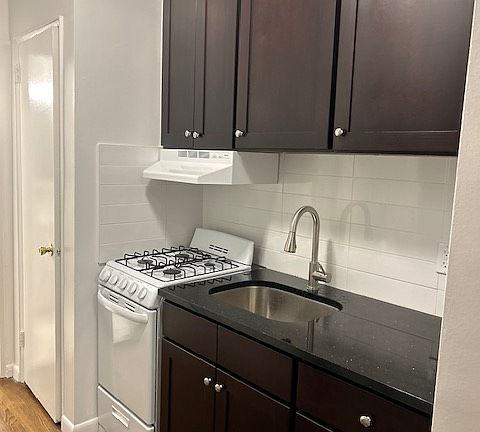 2nd image of 333 E 86th St APT 2C