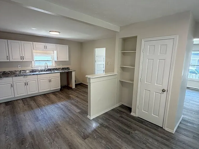 1791 Edwards Ave — Photo 1