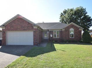 404 Old Towne Rd, Louisville, KY 40214