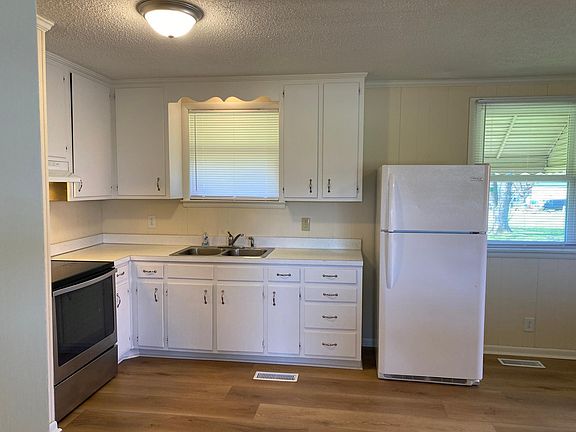 Lots of great natural light.