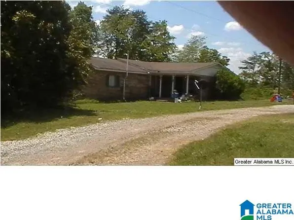 9486 Dads Hill Rd, Warrior, AL 35180