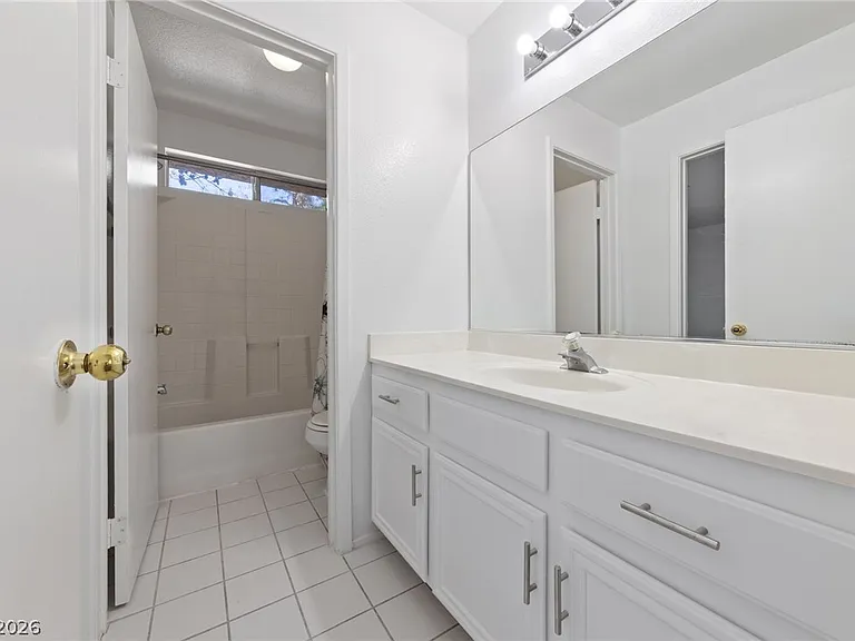 8025 Cherish Ave — Photo 16