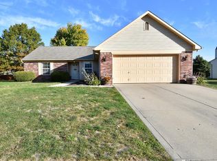 8450 Eagles Nest Dr, Avon, IN