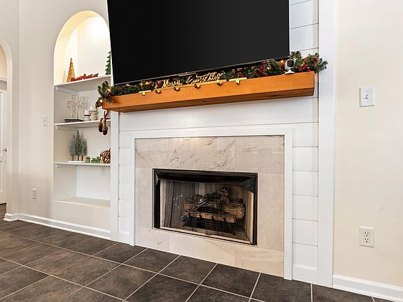 4th image of 5464 Magnolia Trl
