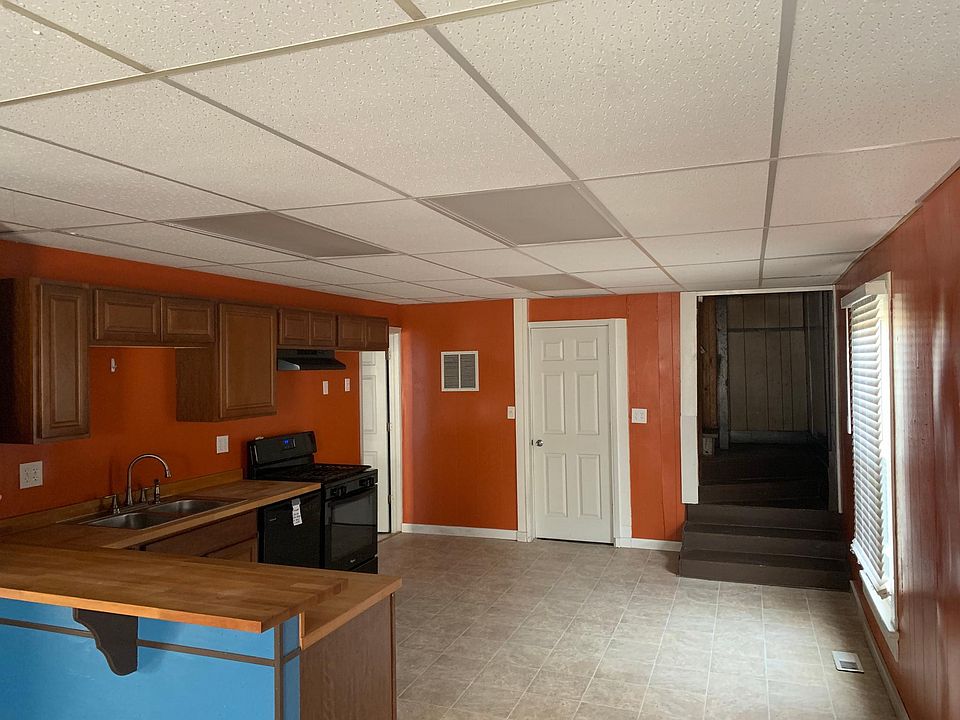 2nd image of 422 S Ritter Ave