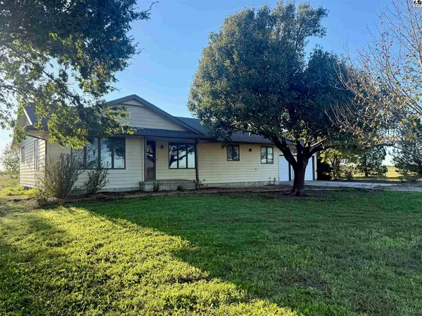 721 170th St, Hillsboro, KS 67063