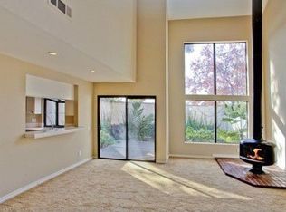 923 Powell Ct, Costa Mesa, CA 92626