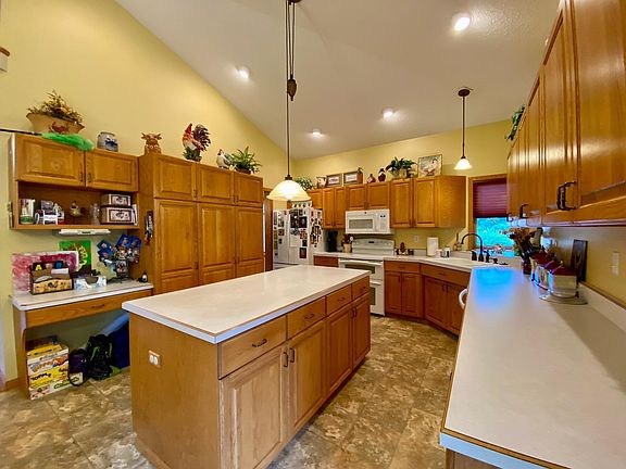 2nd image of 1454 12th Street Ct E